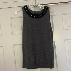 Ann Taylor Gray Sleeveless SweaterTop with Black Beaded Collar Size XS